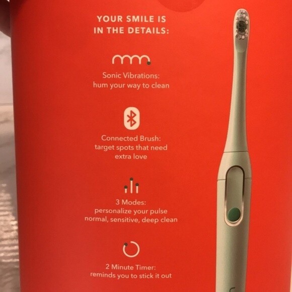 HUM by Colgate smart rechargeable toothbrush with Bluetooth and renewal paste - Picture 5 of 9
